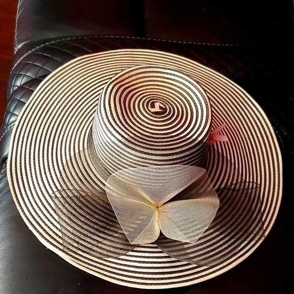 Summer hat - Picture 2 of 2